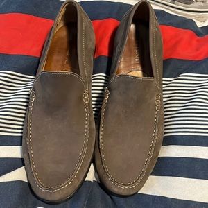 LIKE NEW Johnston and Murphy Mens loafers